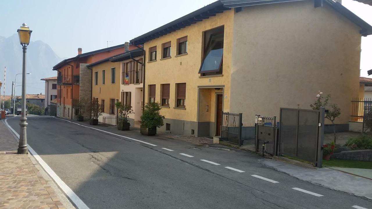 Appartamento Clivo Solto Collina ภายนอก รูปภาพ